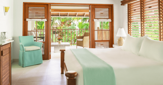 Couples Swept Away - Negril