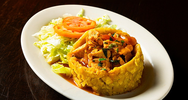 Los Pinos Café - Calle Loíza, San Juan