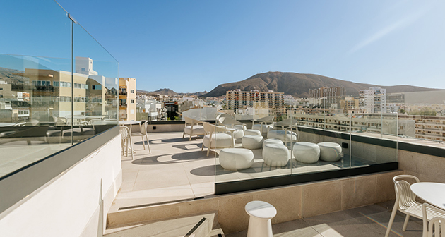 ROOFTOP BAR | Hotel Reverón Plaza, Los Cristianos