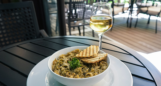 DLE Cafe on the Deck - Phoenix Avenue, Kingston