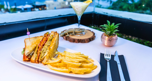 DAYPASS en Skybar Margarita´s, Los Olivos Beach Resort, Costa Adeje